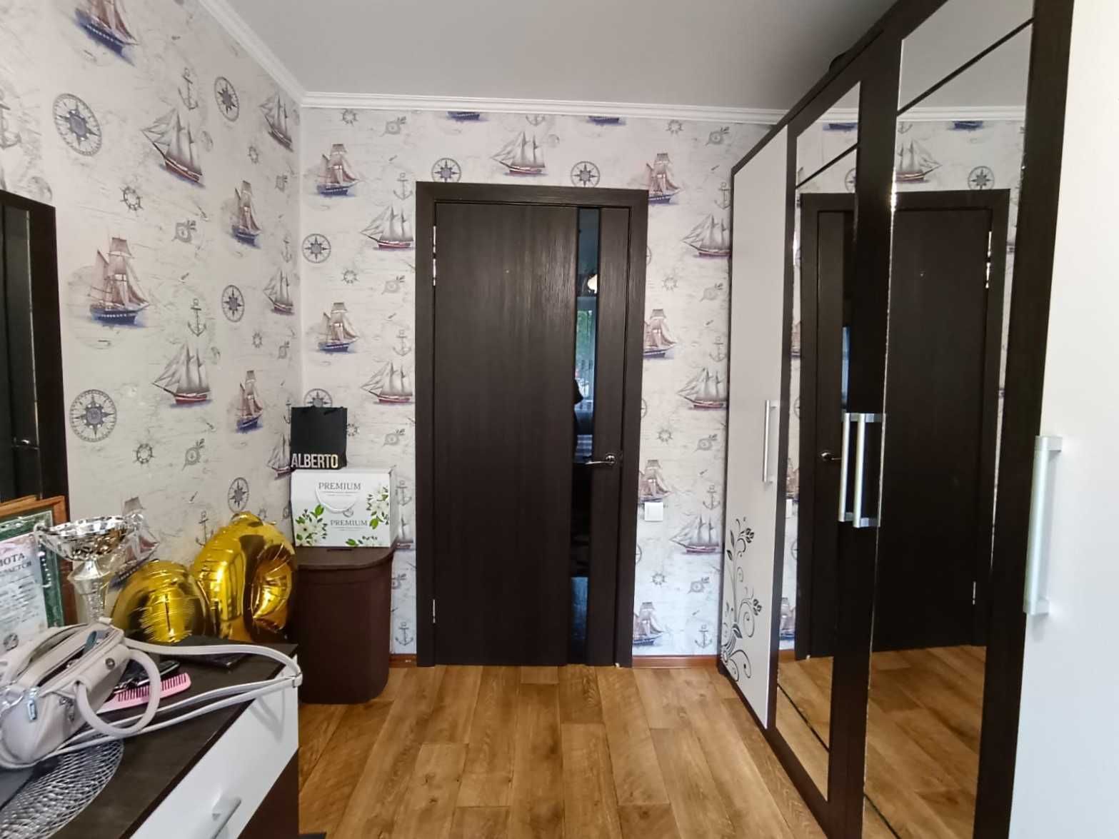 Продаю 3 комнатную квартира в 21 микрорайоне. Помогу оформить ипотеку.