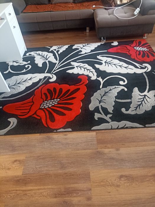 Ковры разных размера.