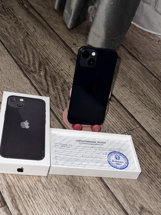 Продам Айфон 13