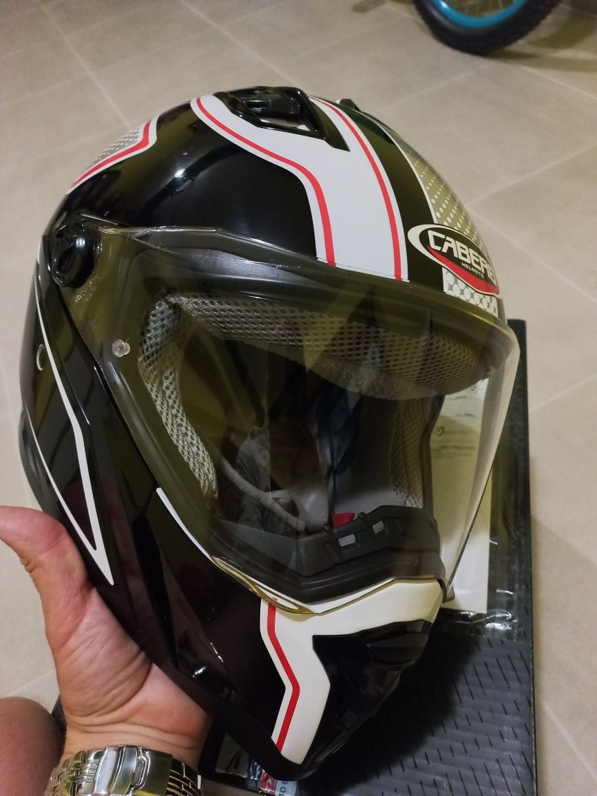 Каска - Caberg Stunt Blade white Black red