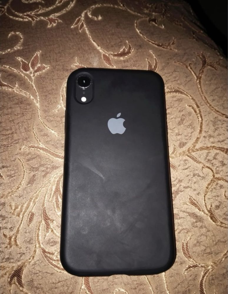 Продаю Iphone XR 64