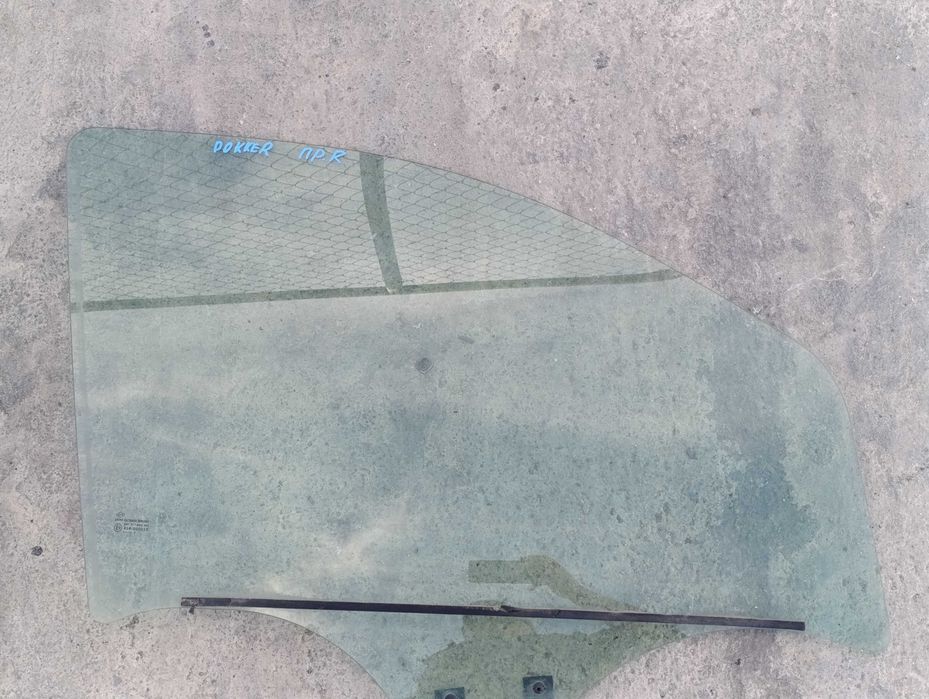 Стъкло предно дясно за Дачия Докер / Dacia Dokker