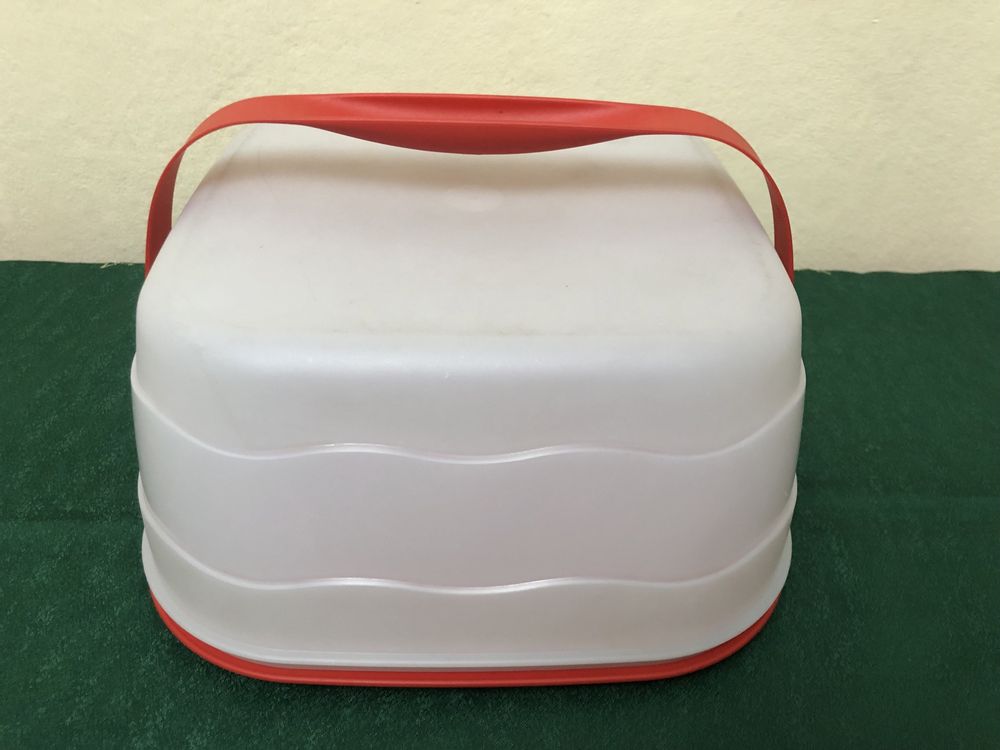 Посуда для торта  Tupperware