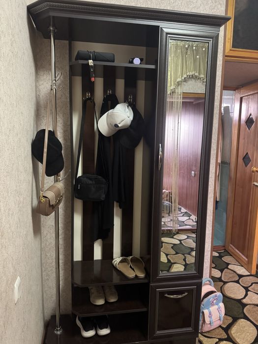 прихожная шкаф жудахам янги холатда