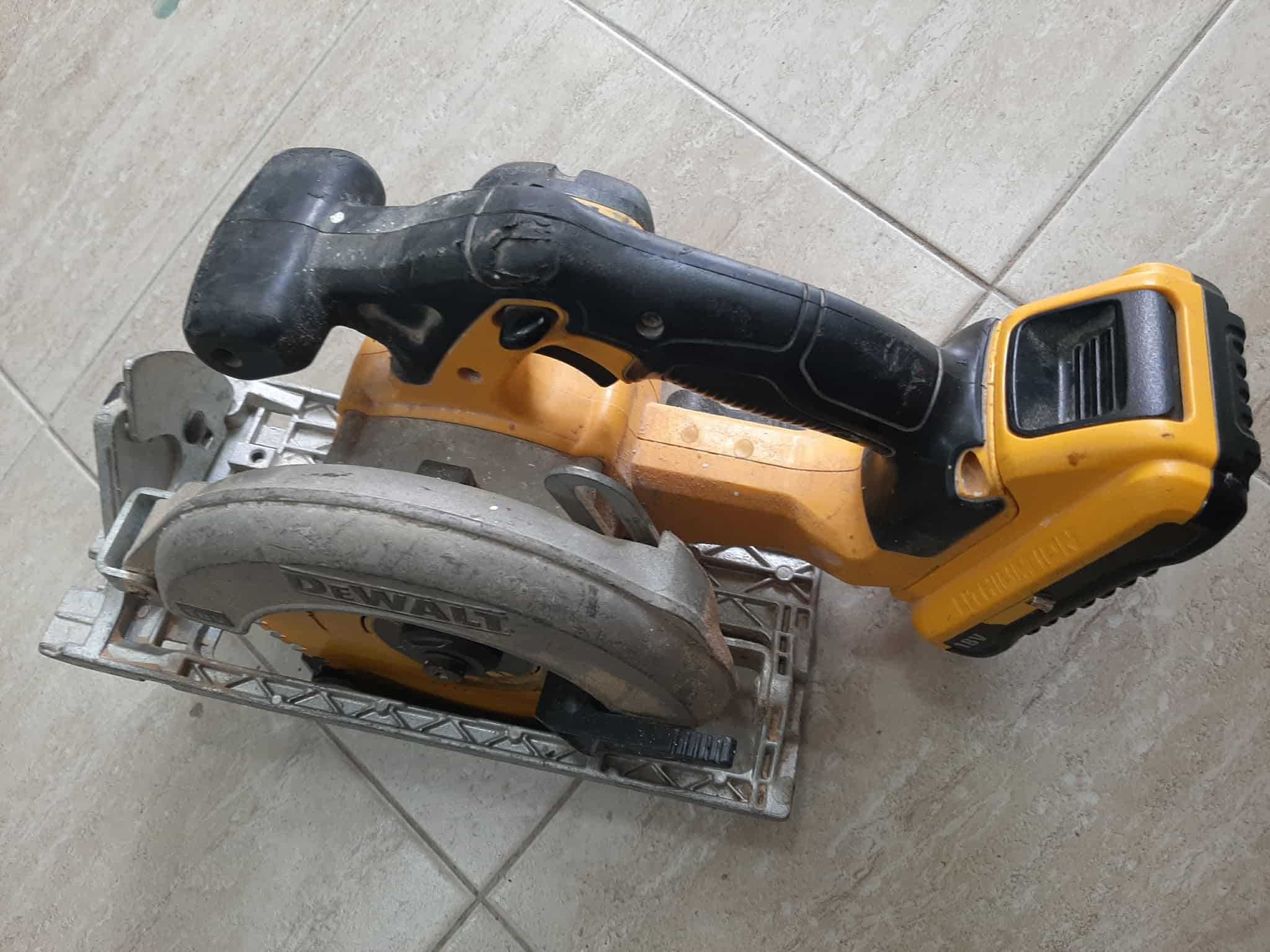 Dewalt DCS391 Ръчен Циркуляр,Батерия