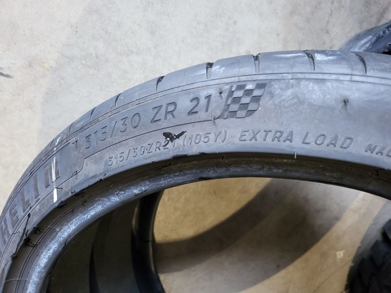 315/30/21//275/35/21 MICHELIN