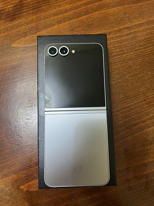 Samsung Galaxy Z Flip 6