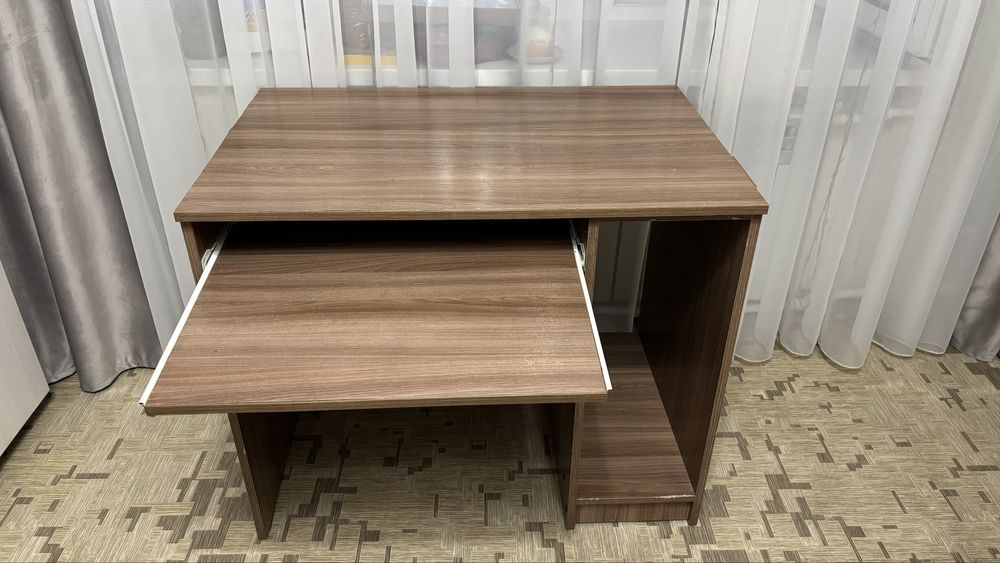 Стол компьютерный (в Сортировке)