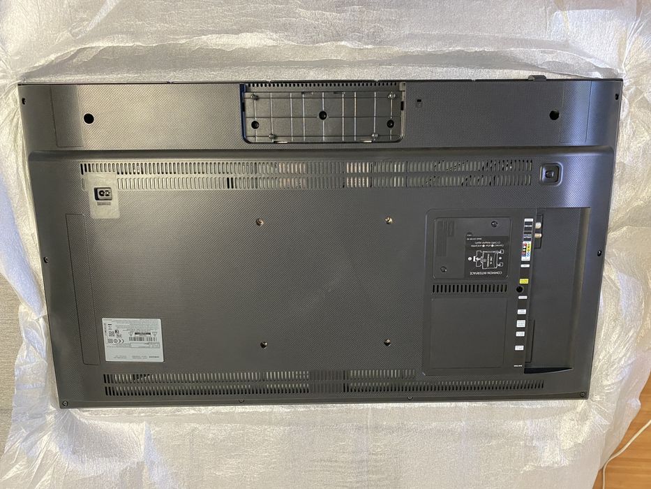 TV LED Smart Samsung, 4K, 101 cm, cu 2 pete ecran