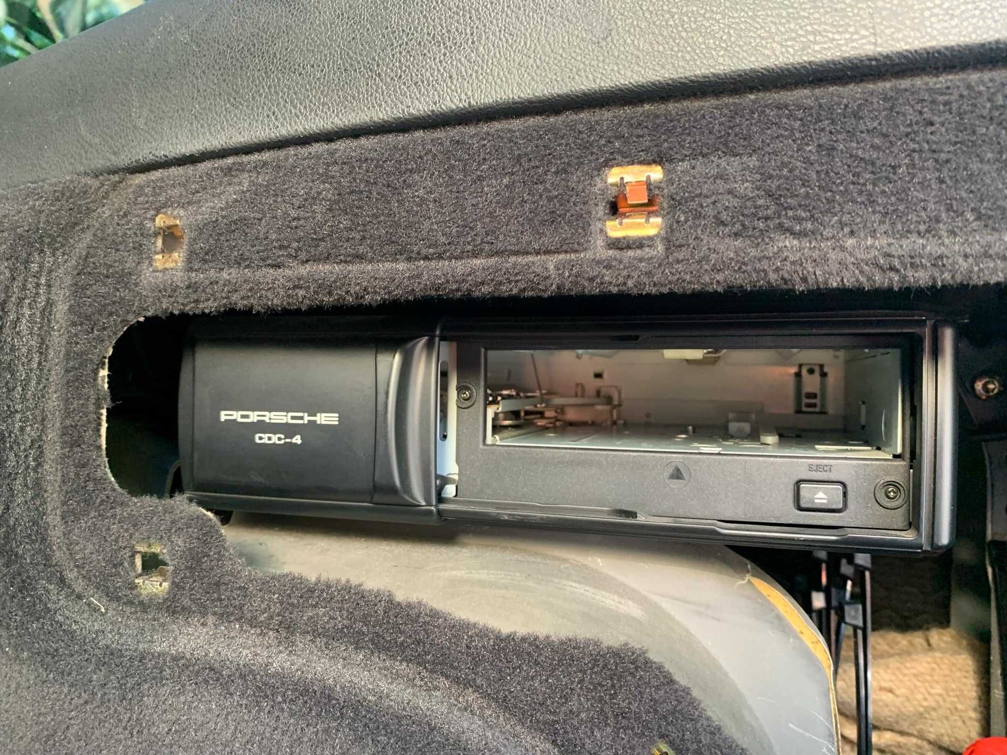 Аудио система, навигация и CD changer за Porsche Cayenne -  2005