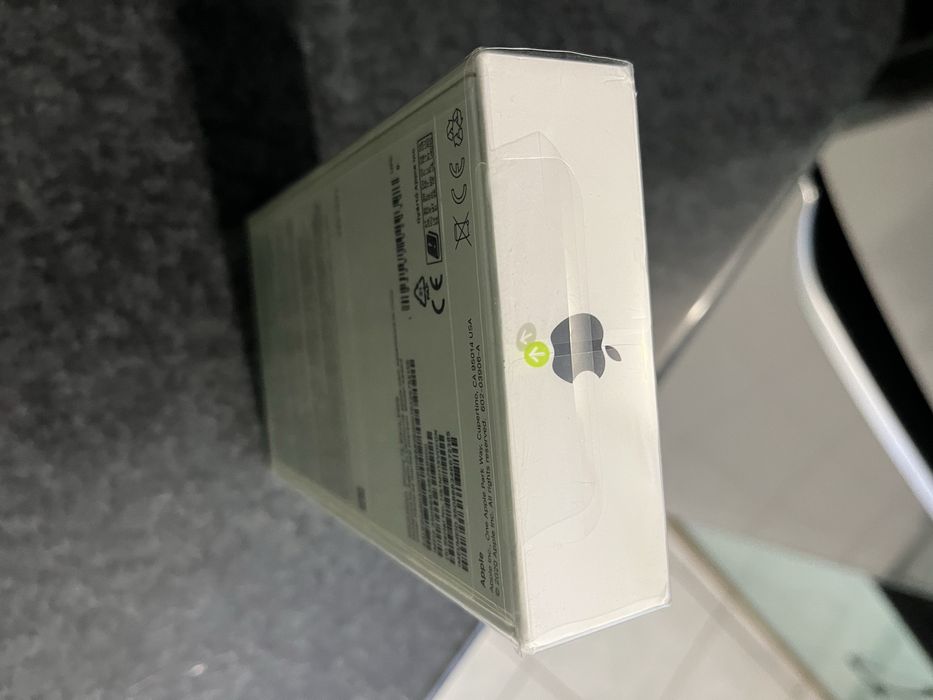 Iphone 12 HОВ неразпечатван!