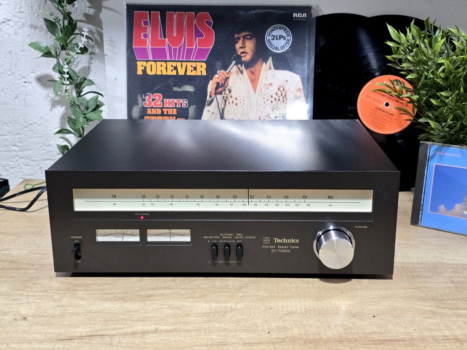 Radio tuner TECHNICS ST-7300k, vintage analogic, scala luminată, japan
