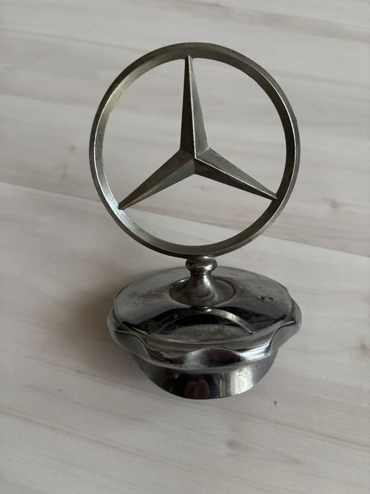 Ретро Емблема Mercedes Benz