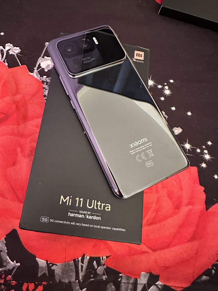 Xiaomi mi 11 ultra (256/12gb ram)full box