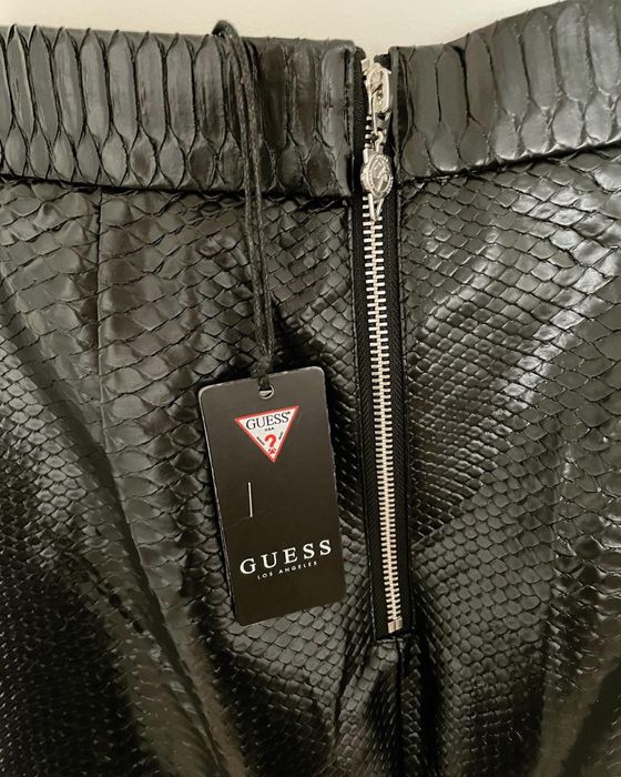 Fusta GUESS noua ! Masura 38 / M
