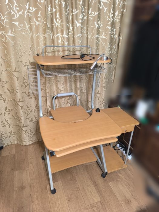 Компьютерный стол