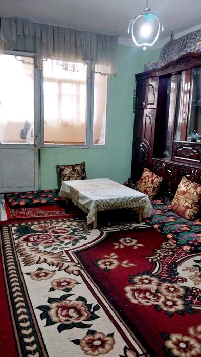 srochna 2 xona 3 xona qilingan kvartira sotiladi