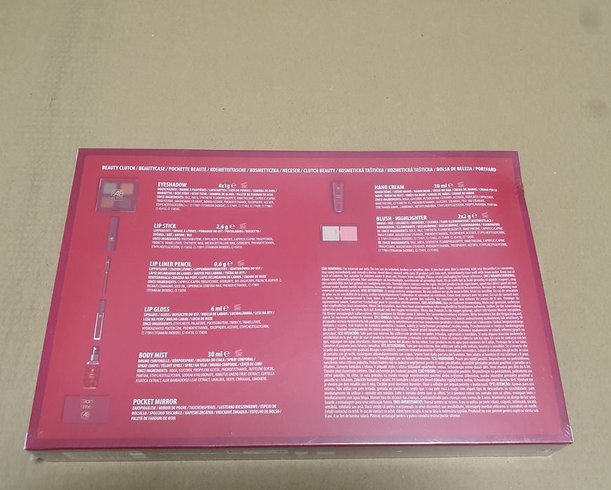 Комплект за грим Fab Factory "Glam Time! Beauty Clutch"