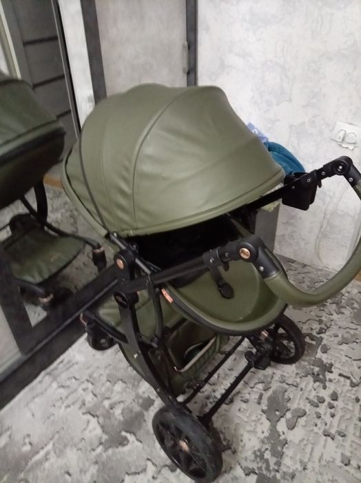 Продаю детскую коляску 2/1 teknum 609