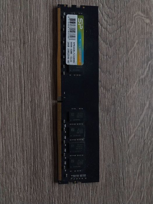 Памет 16GB DDR4 3200 silicon power