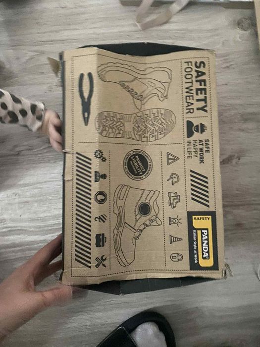 Нови работни обувки