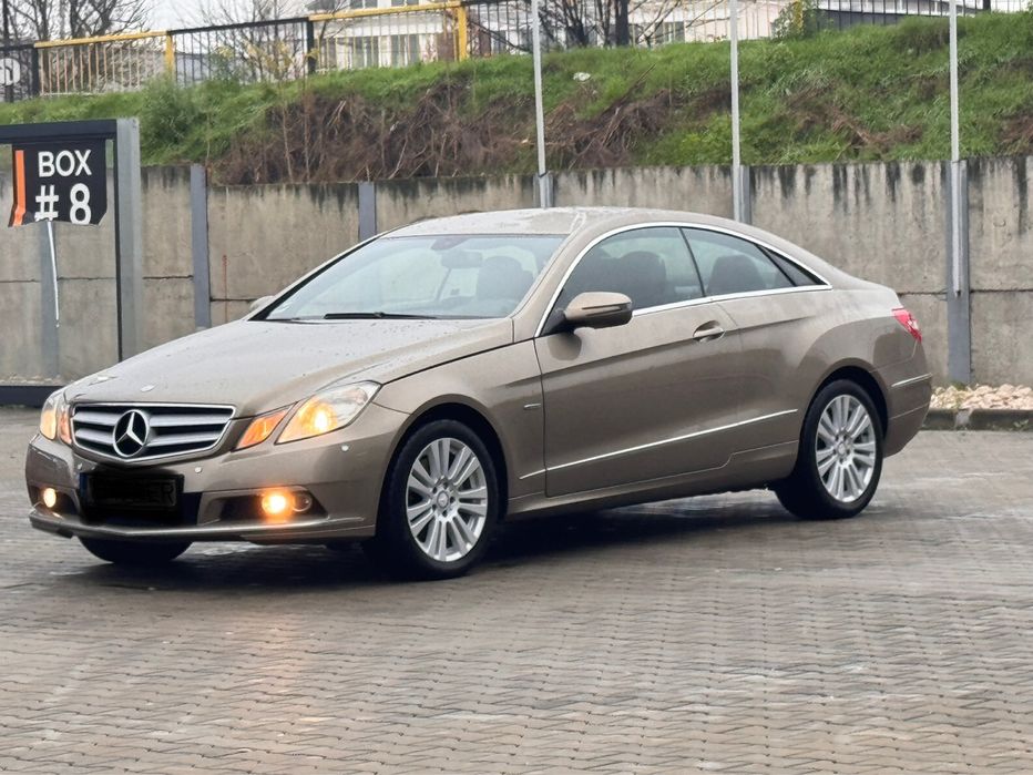 Mercedes E 220 Coupe 204 CP automat