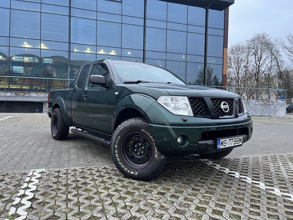 Nissan Navara D40 Autoutilitara 4 locuri