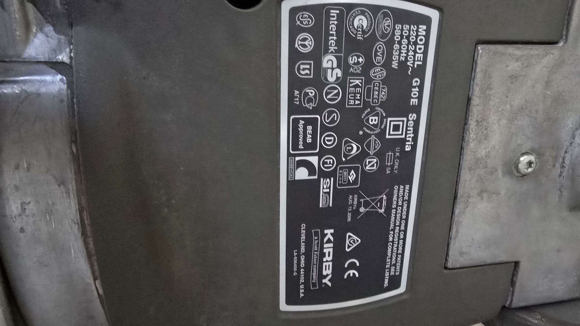 Продам срочно пылесос Kirby G10E