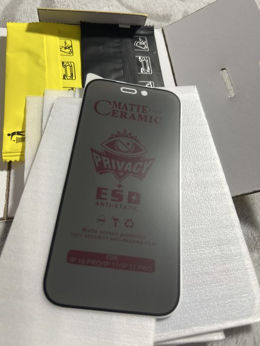 2 Huse iphone 17 pro