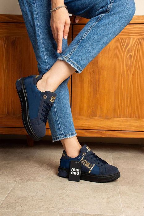 Adidași de dama 
36,37,38,38