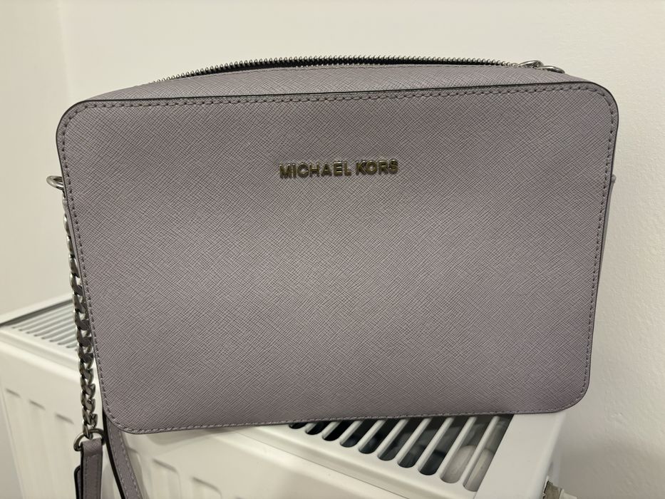 Geanta Michael Kors Jet Set cross body