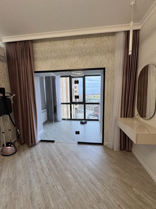 Продам  перегородку стекляную