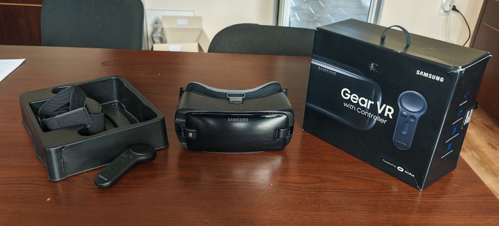 Samsung VR очила за виртуална реалност