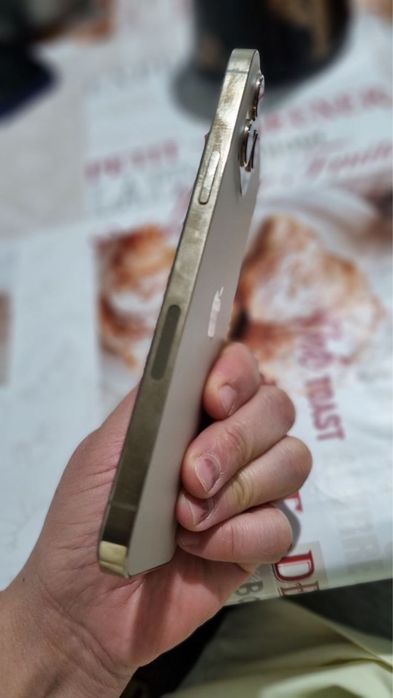 Iphone 12 pro mak sotiladi xolati zor