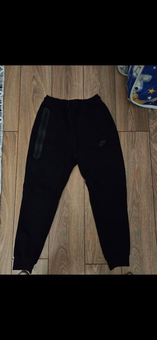 nike штаны теч флисс черные