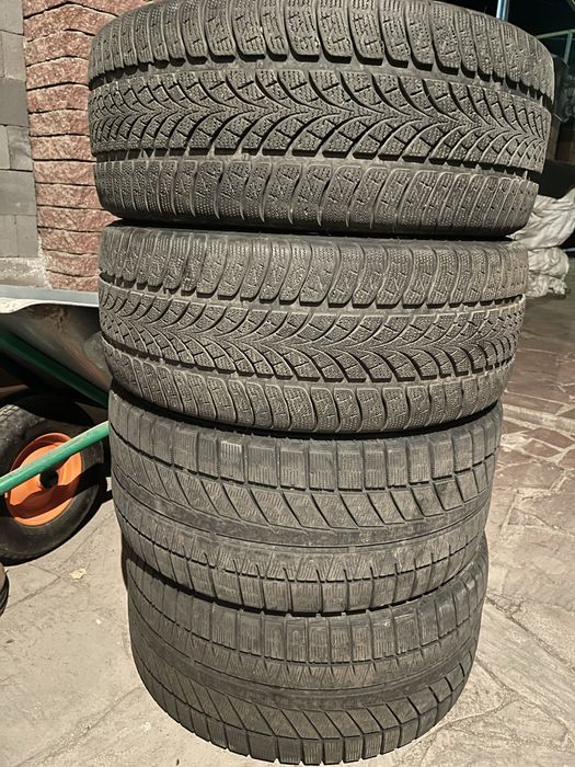 245/45R19 275/40R19 разноширокие