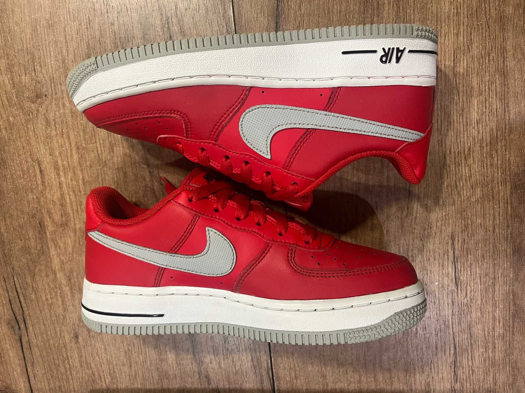 ОРИГИНАЛНИ *** Nike Air Force 1 Low GS 'University Red'