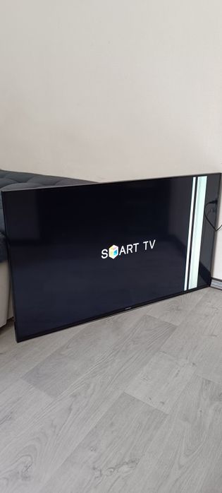 Продам телевизор Самсунг на запчасти