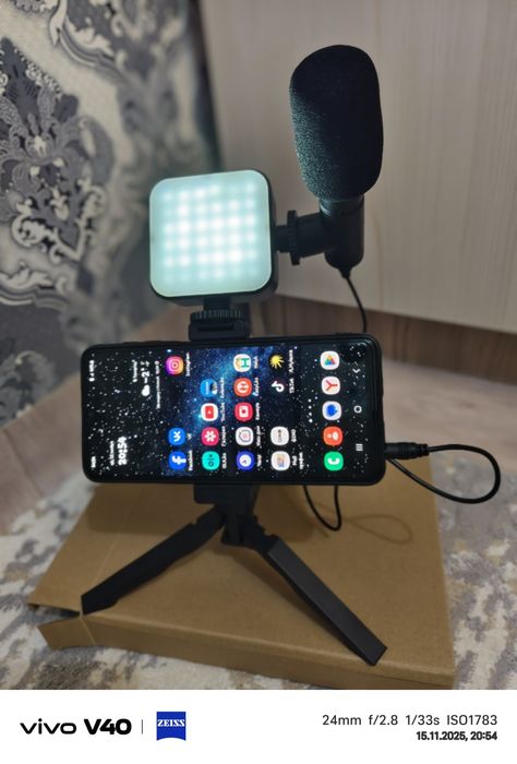 набор 5-в-1 с штативом, светодиодная лампа, микрофон и крепление