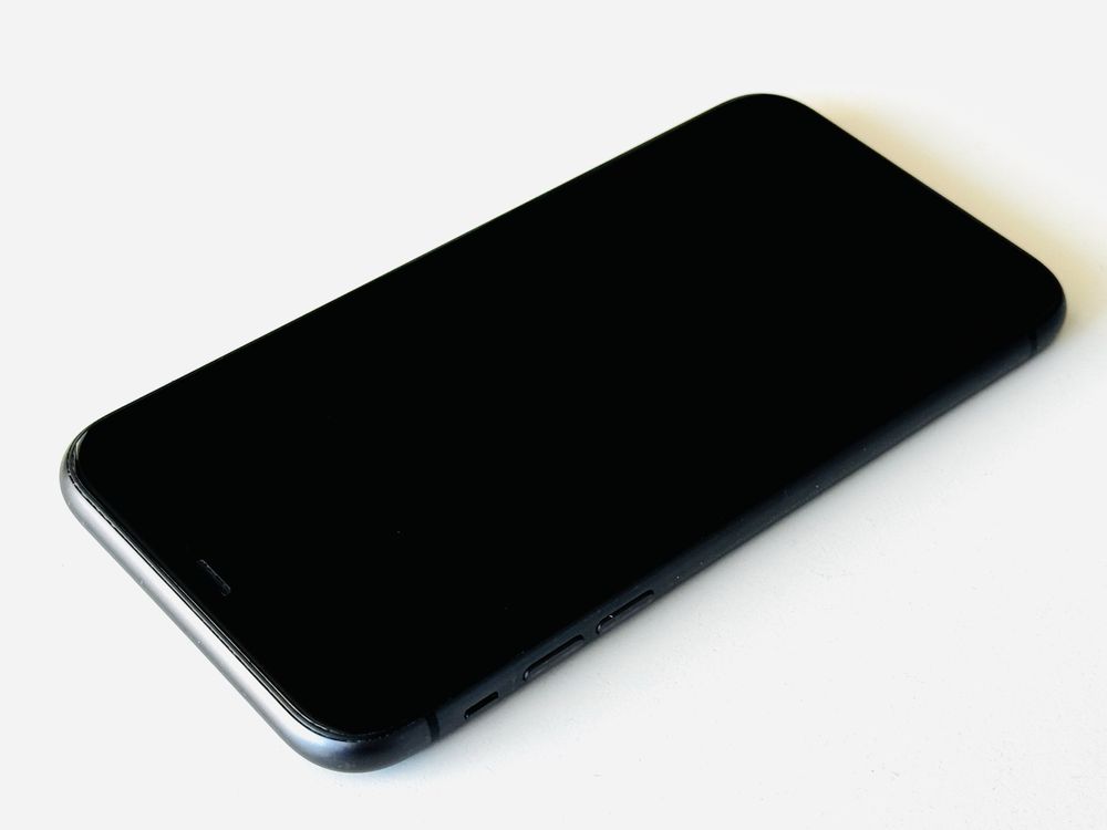 Iphone 11 64GB Black 95% Батерия Отличен!