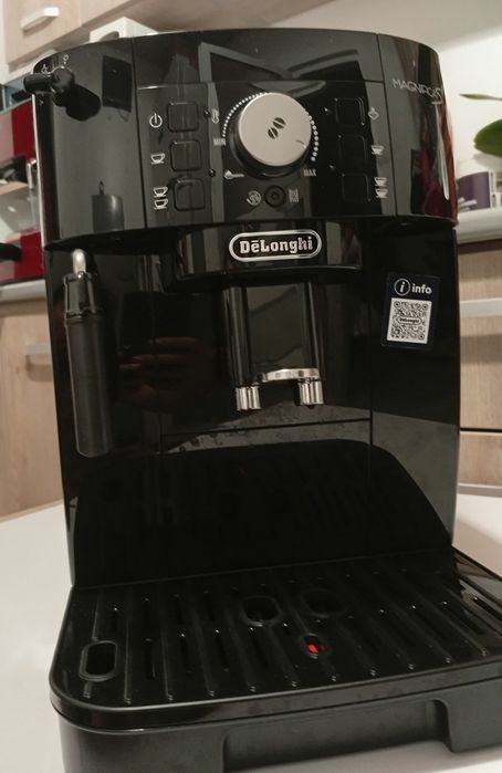 Expresor cafea DeLonghi