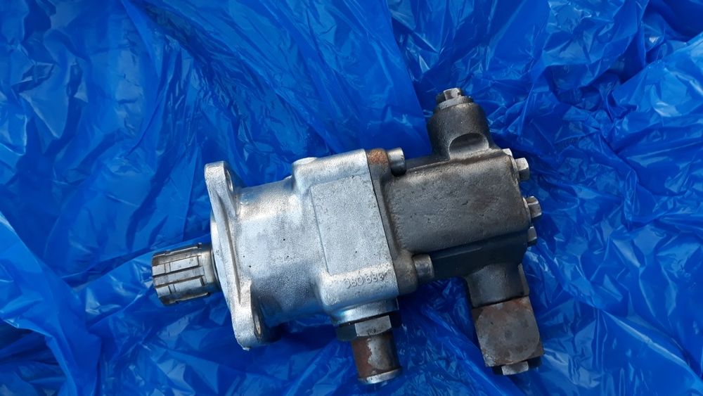 Pompe hid pt spargatore lemne si basculare MAYLLER