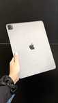 Продавам iPad Pro 12.9”(5th Gen) A2378, 128GB, Wi-Fi, Gray