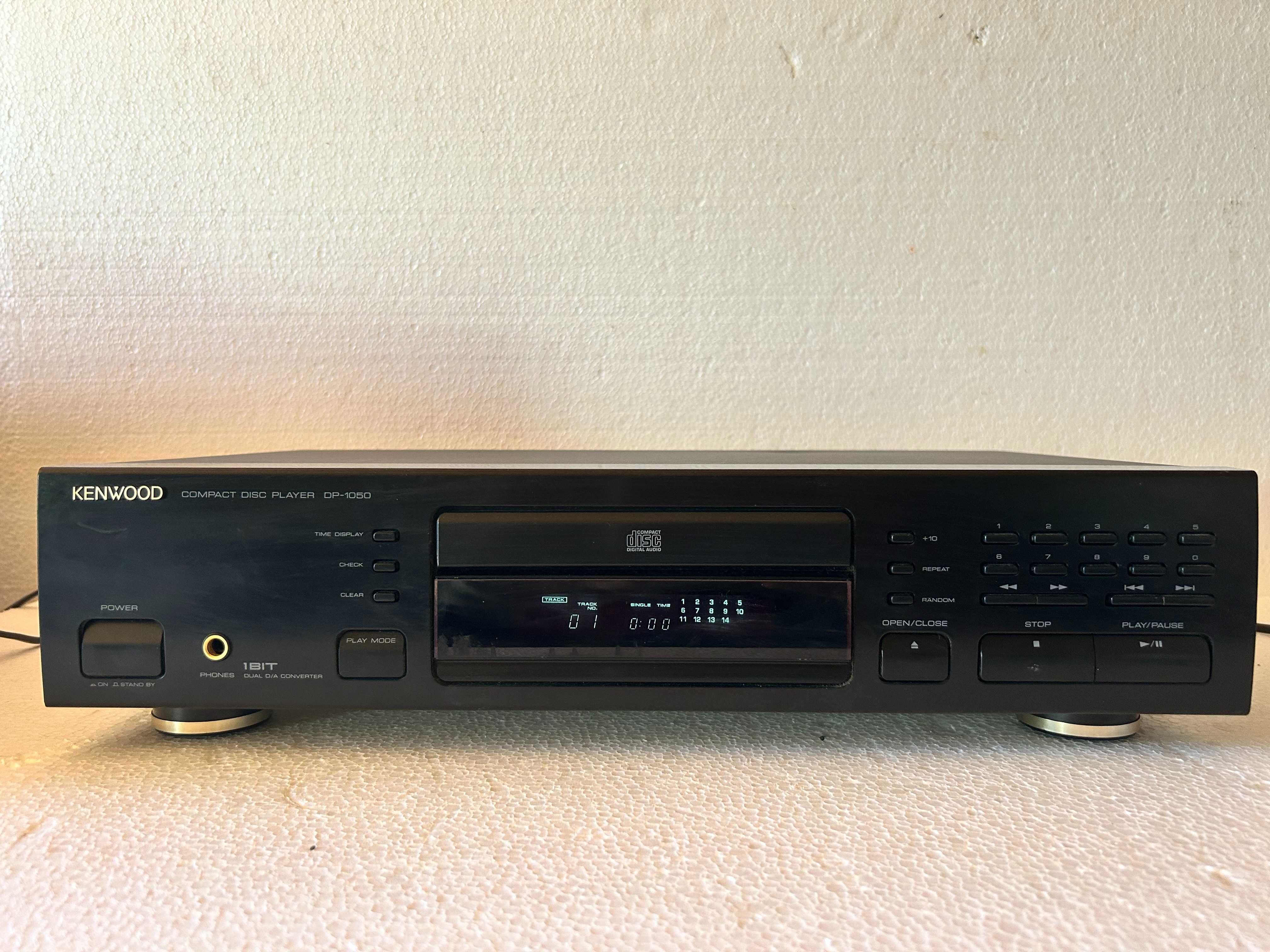 CD Player Kenwood DP 1050 Great Condition