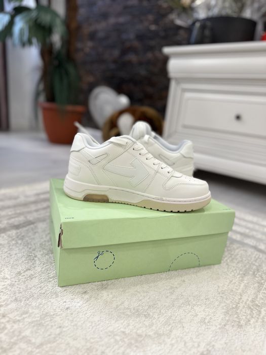 Off-white out of office