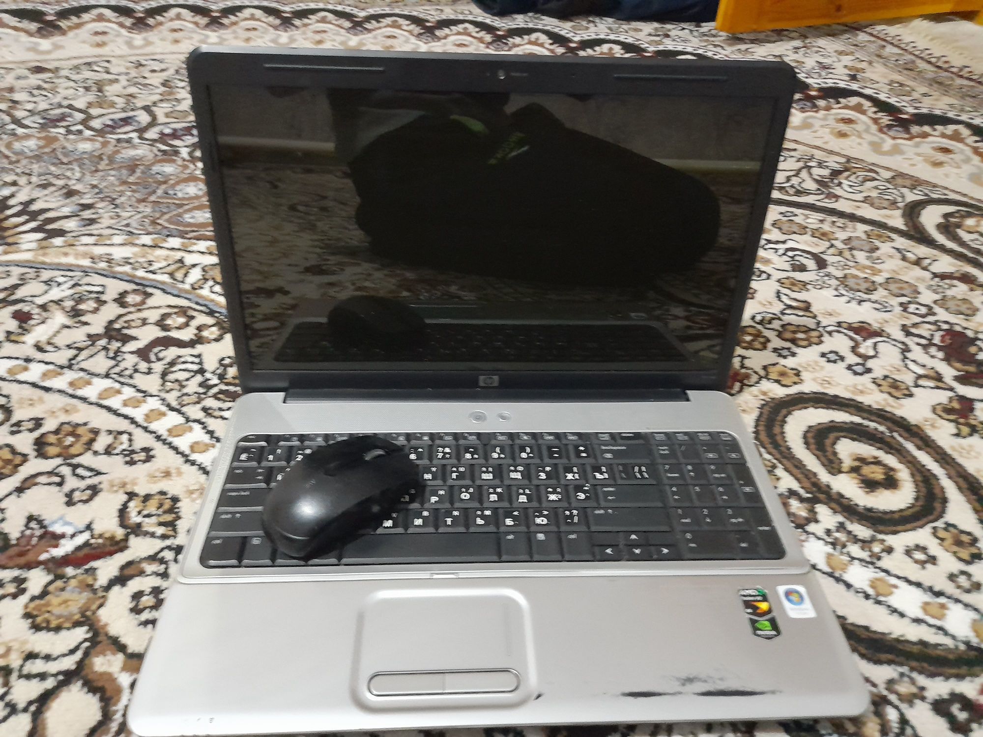 Hp noutbuk 256gb 4