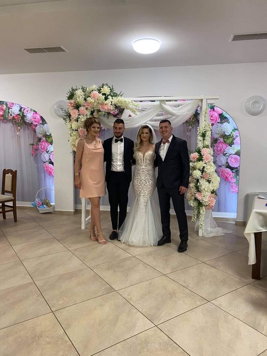 Сватбена/Булчинска рокля Pembe Kenan