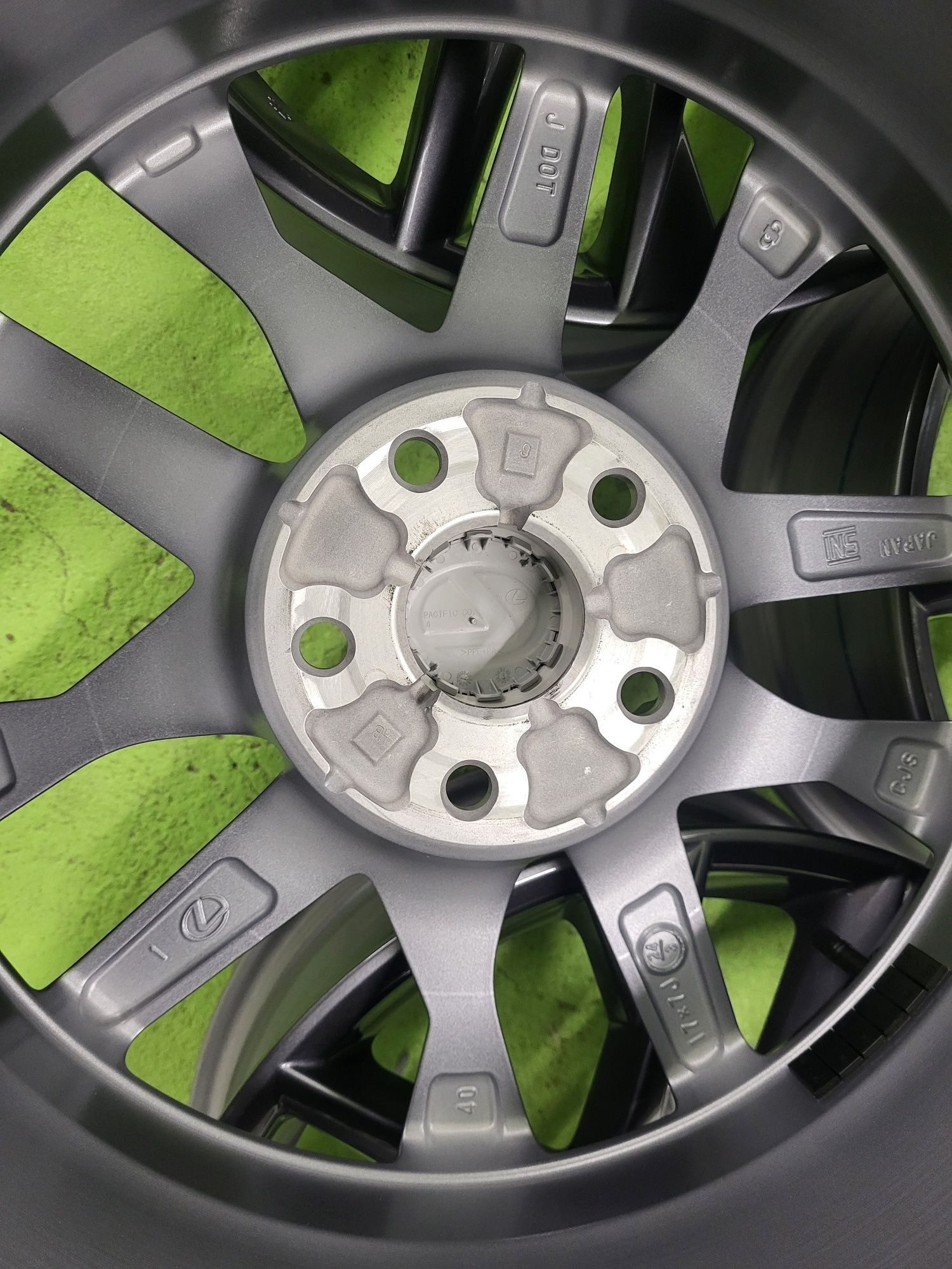 17 5x114.3 Lexus Toyota лети джанти 5х114.3