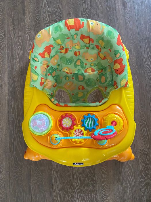 Проходилка Chicco circus