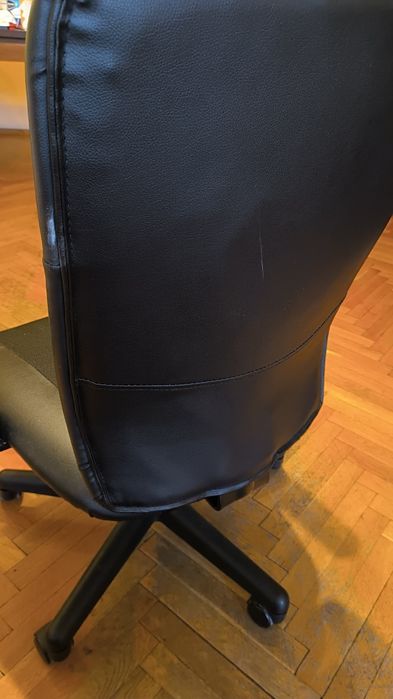 Бюро, офис стол - подарявам